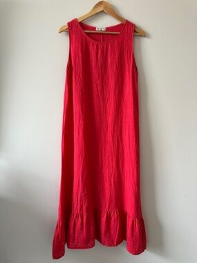 Flounce Hem Sleeveless Midi Red Linen
Dress Size Medium